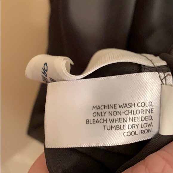 Old Navy pleated neckline bubble tank - Picture 4 of 4